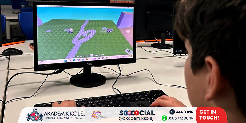 Ortaokul Öğrencilerimizle Bilişim Teknolojileri Dersinde Game Lab Uygulaması