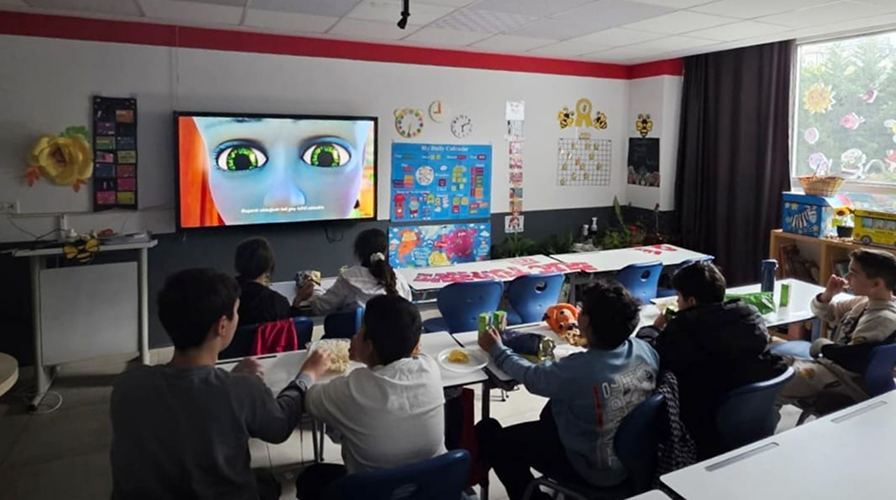 English Club’ta Cumhuriyetimizin 102. Yılı ve Movie Day