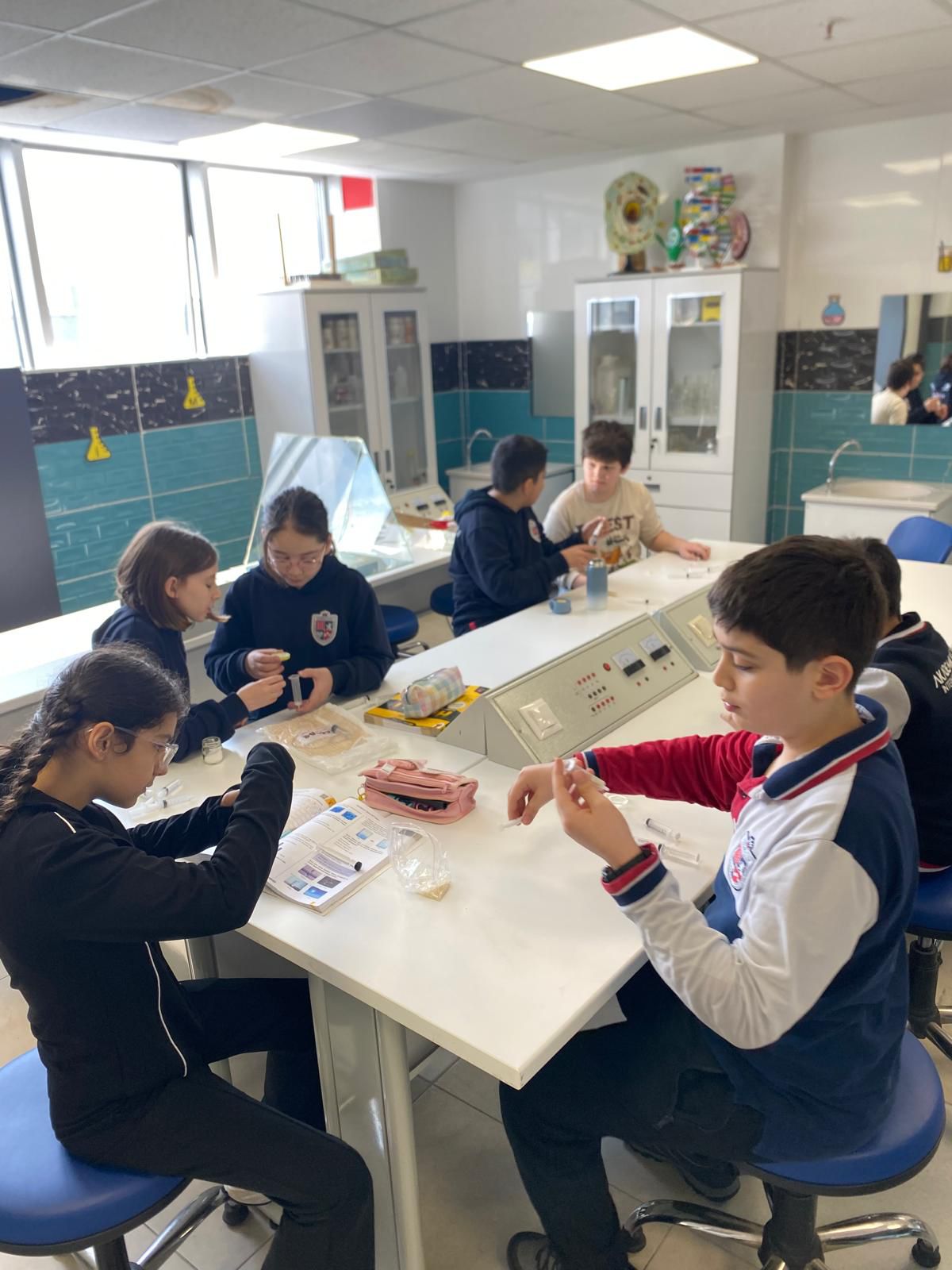 5. Sınıf Fen Bilimleri Dersi: Maddenin Sıkıştırılabilirlik Deneyi