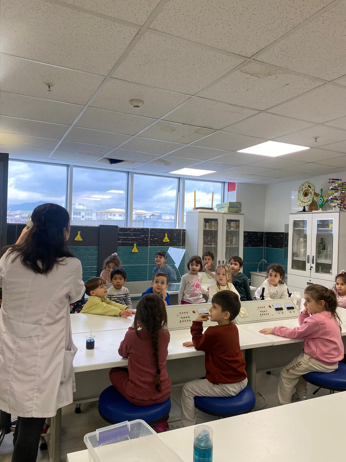 Anaokulunda Yağmur Oluşumu Deneyi