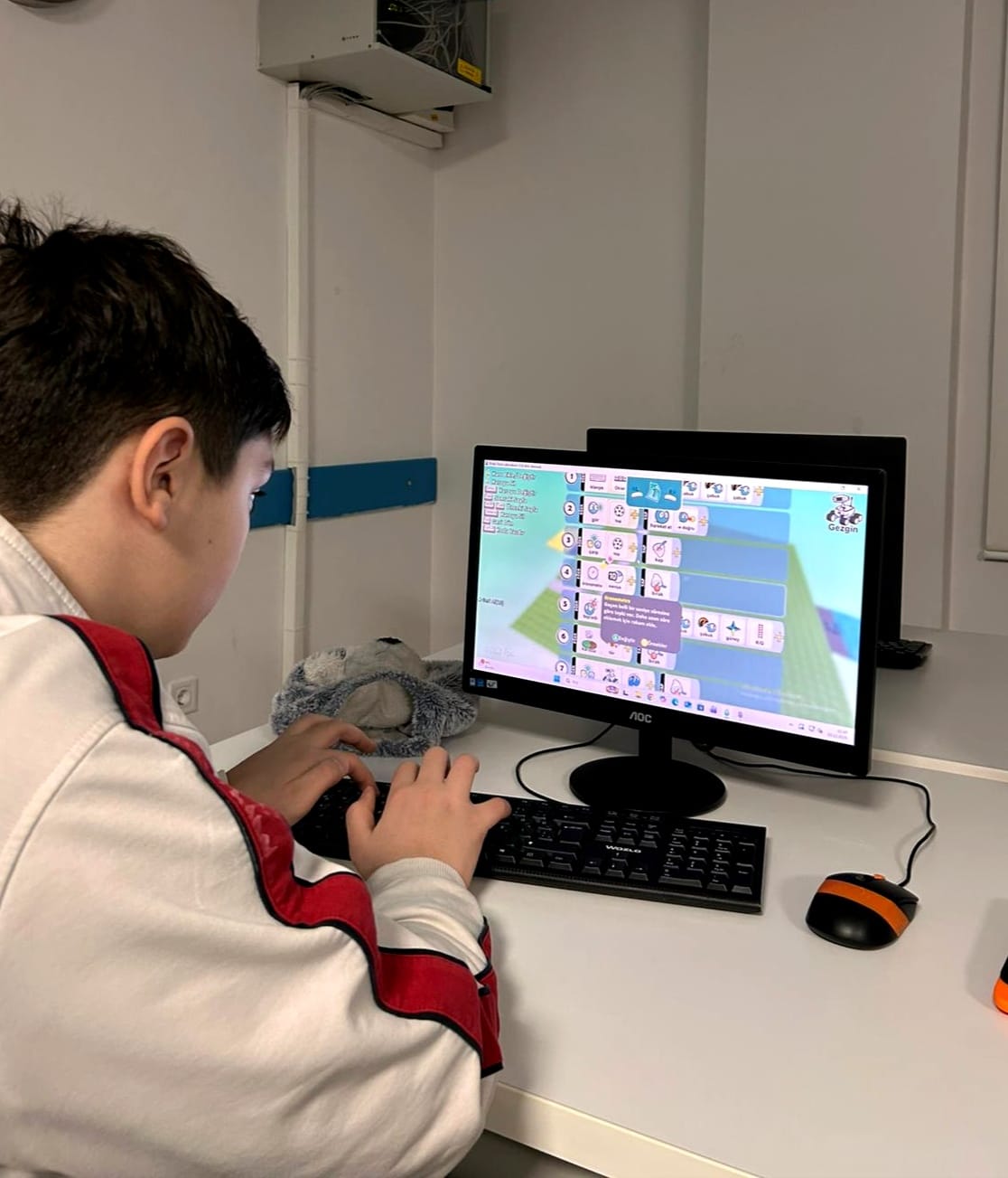 Ortaokul Öğrencilerimizle Bilişim Teknolojileri Dersinde Game Lab Uygulaması