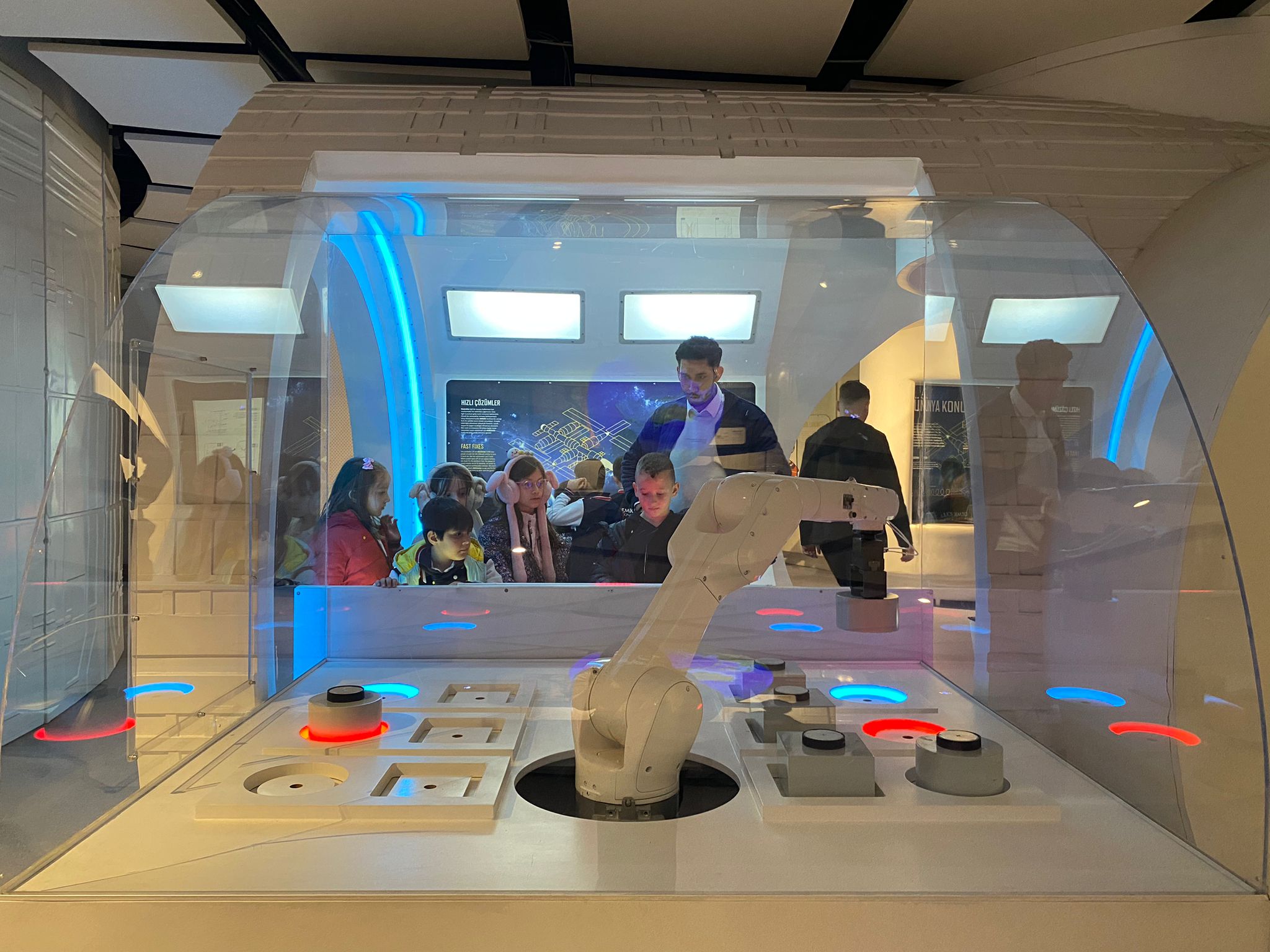 GUHEM Ziyaretiyle Bilim ve Teknolojiye Yolculuk – 2. ve 3. Sınıflar