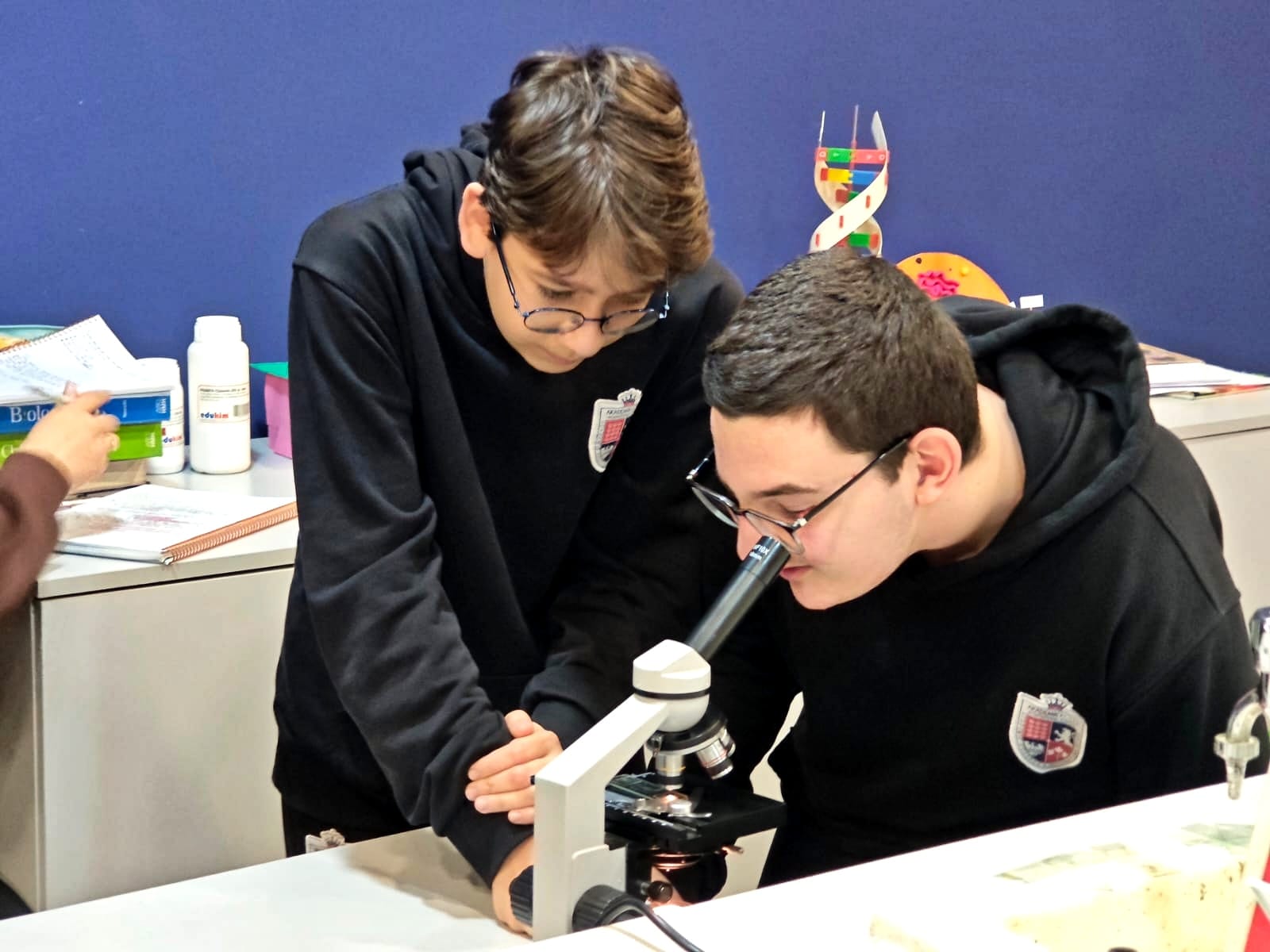 Mikroskopla Canlılar Dünyası