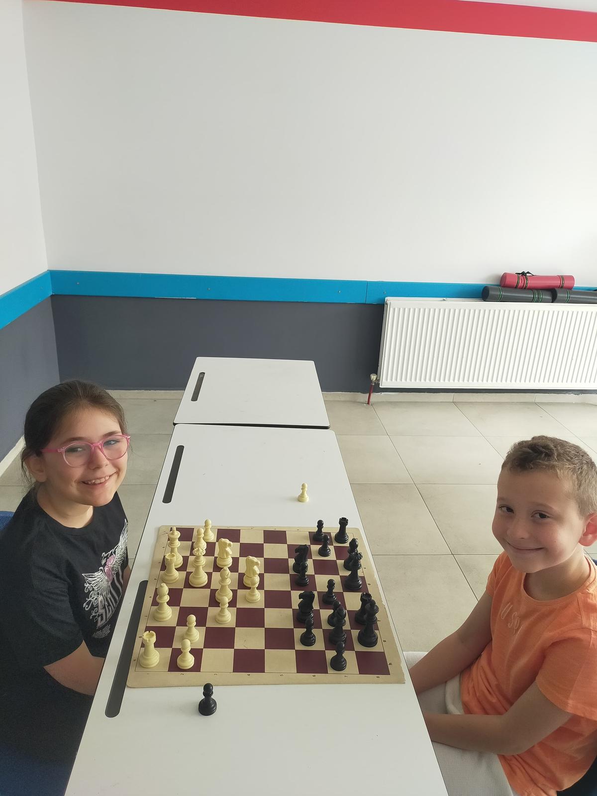 Satranç Kulübü'nde Sicilya Savunması ile Stratejik Gelişim