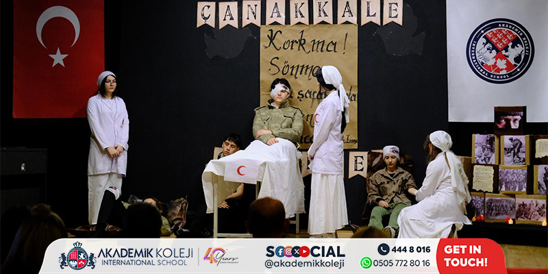 18 Mart Anma: Anadolu Lisesi Öğrencilerinden Tarih Bilinci ve Vefa Üzerine Gösteri