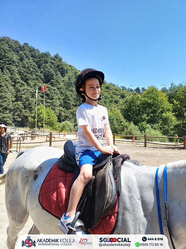 Akademik Koleji 2025 Yaz Okulu'nda Sanat ve Spor Dolu Etkinlikler