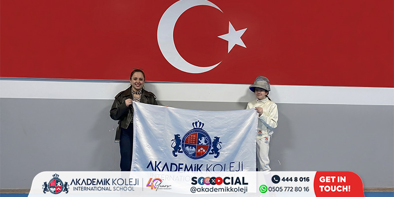Eskrimde Zirve Yine Bizimle: Ekin Çavundur Şampiyon Oldu!