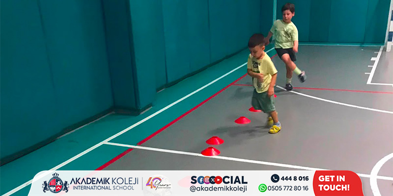 Futbol Parkurunda Top Sürme Çalışması | Yaz Okulu 2026