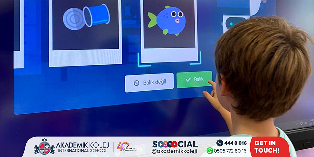 Kodlama ve Ebru Sanatı ile Dolu Bir Gün | Akademik Koleji Yaz Okulu Kodlama ve Ebru Sanatı ile Dolu Bir Gün | Akademik Koleji Yaz Okulu