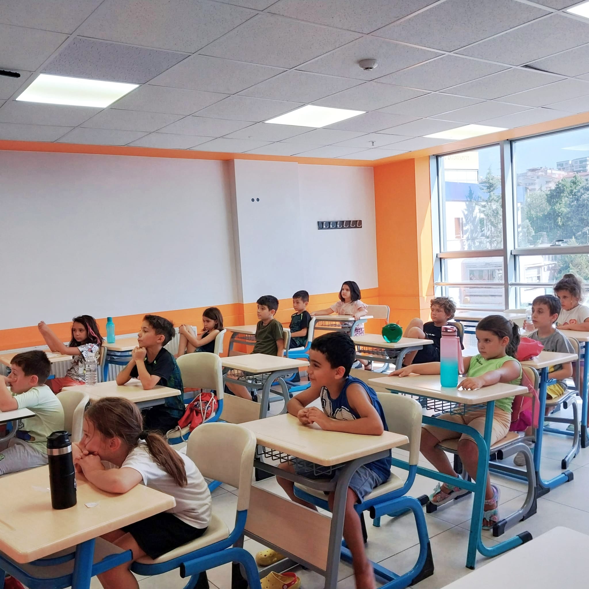 Kodlama ve Ebru Sanatı ile Dolu Bir Gün | Akademik Koleji Yaz Okulu