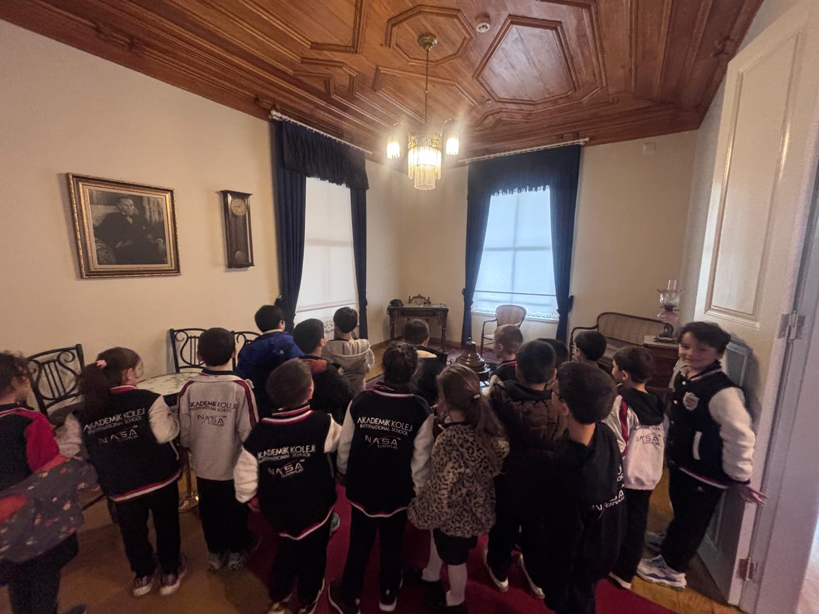 İlkokul 1. Sınıf Öğrencilerimizin Atatürk Ev Müzesi Ziyareti: 10 Kasım