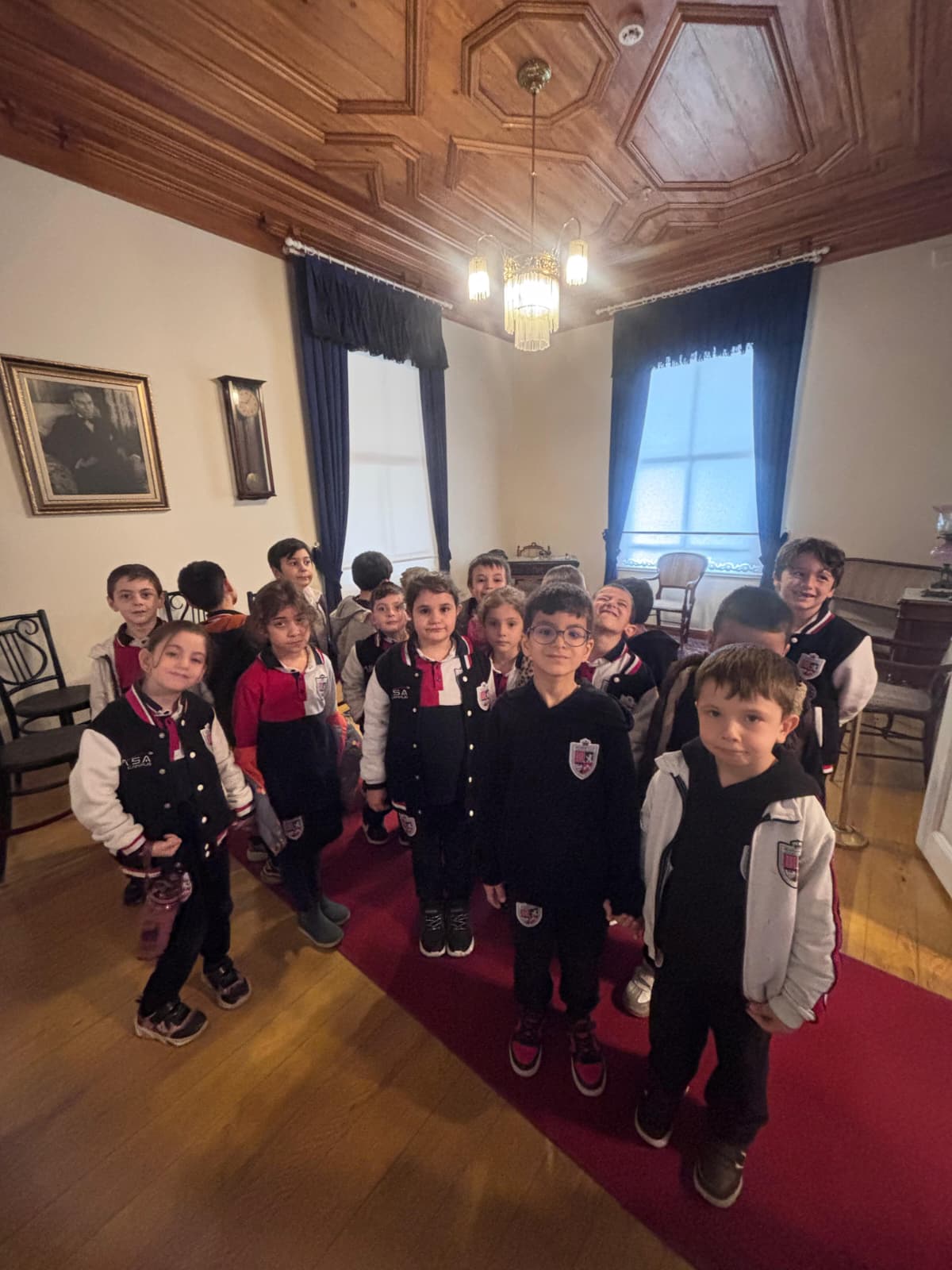 İlkokul 1. Sınıf Öğrencilerimizin Atatürk Ev Müzesi Ziyareti: 10 Kasım