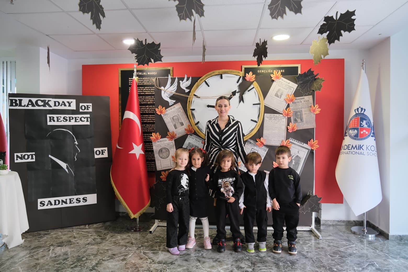 İlkokulda 10 Kasım: Şiir, Gösteri ve Özel Çalışmalar