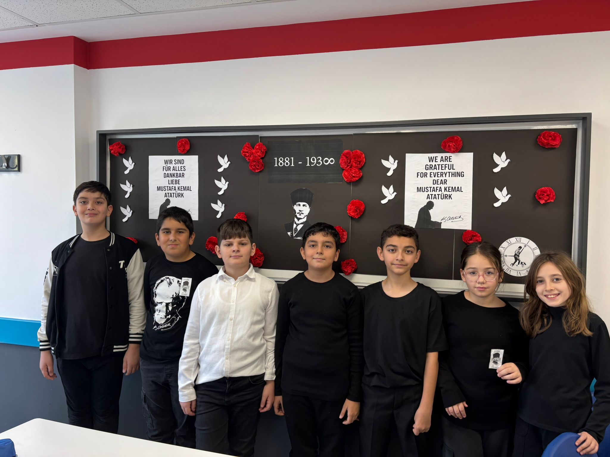 İlkokulda 10 Kasım: Şiir, Gösteri ve Özel Çalışmalar