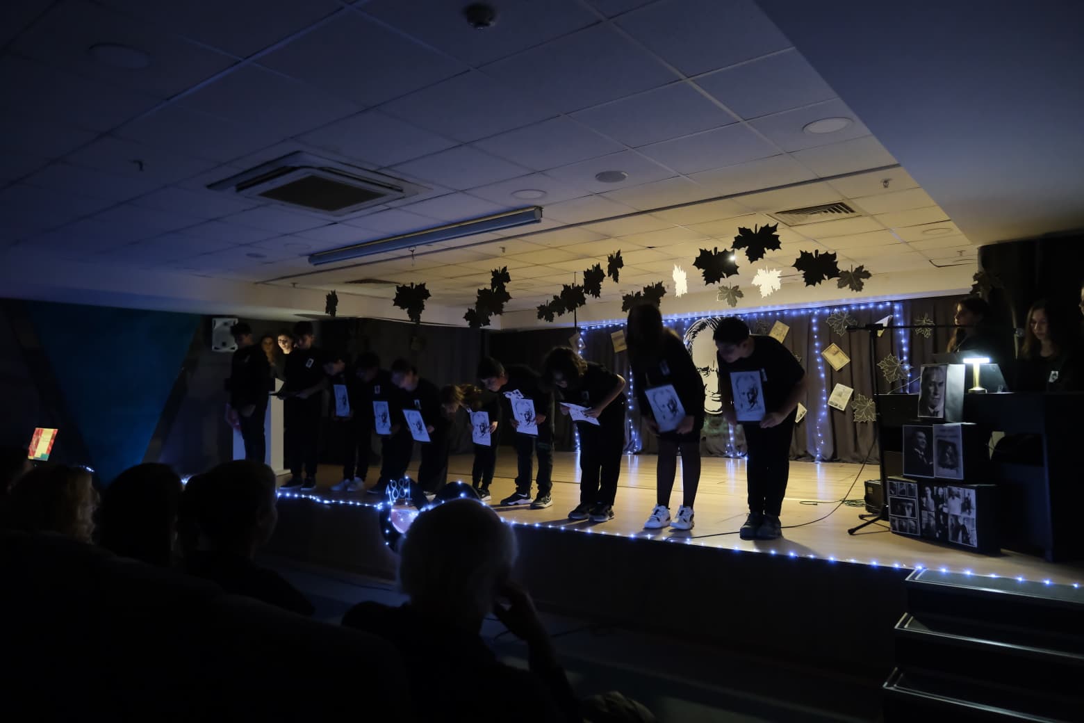 İlkokulda 10 Kasım: Şiir, Gösteri ve Özel Çalışmalar