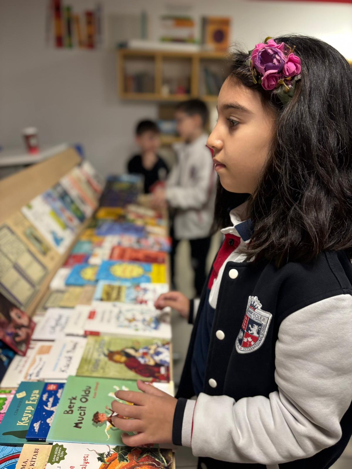 Kitap Kumbara Etkinliği: 3 Kitap 1 Fidan ile Okuma Sevgisi