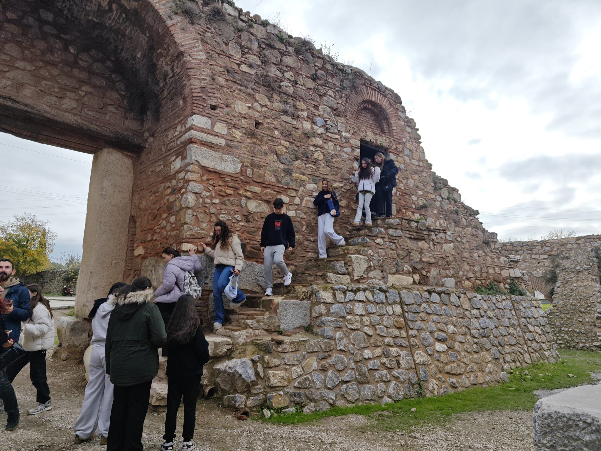 9. Sınıf İznik Keşif Günü: Tarih ve Doğayla Buluşma