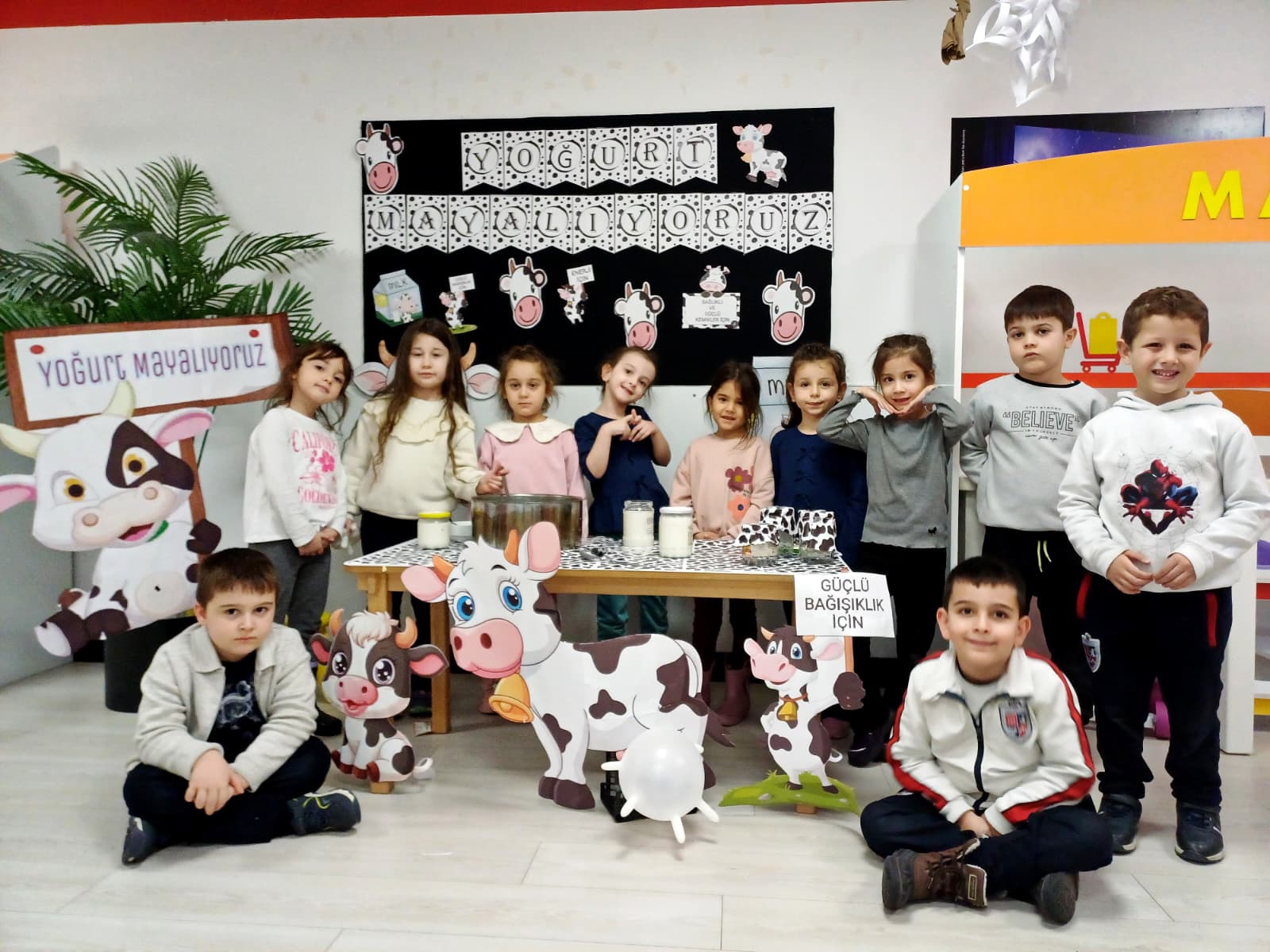 Sütün Yoğura Dönüşümü: Eğlenceli Bilim Deneyi