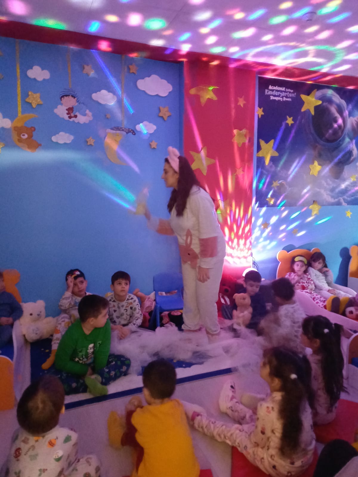 Öğrencilerimizle Neşeli Pijama Partisi Etkinliği