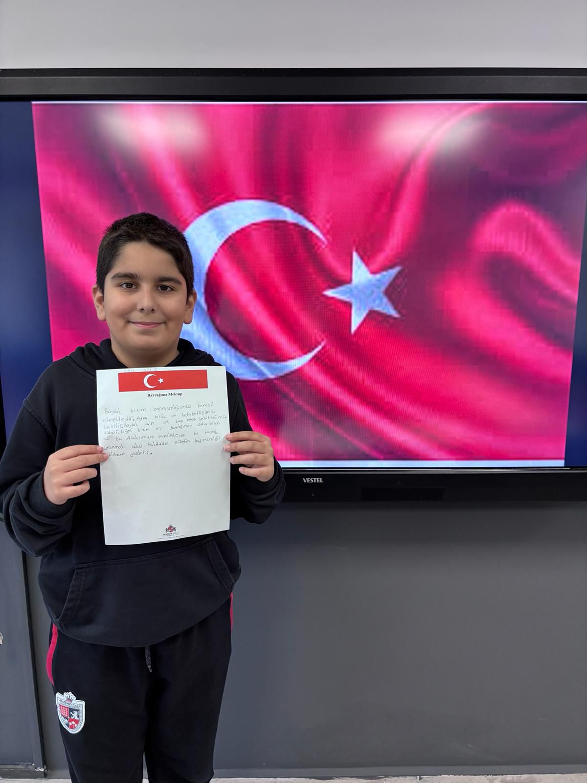 İlk Ders: Bayrak Sevgisi ve Değerler