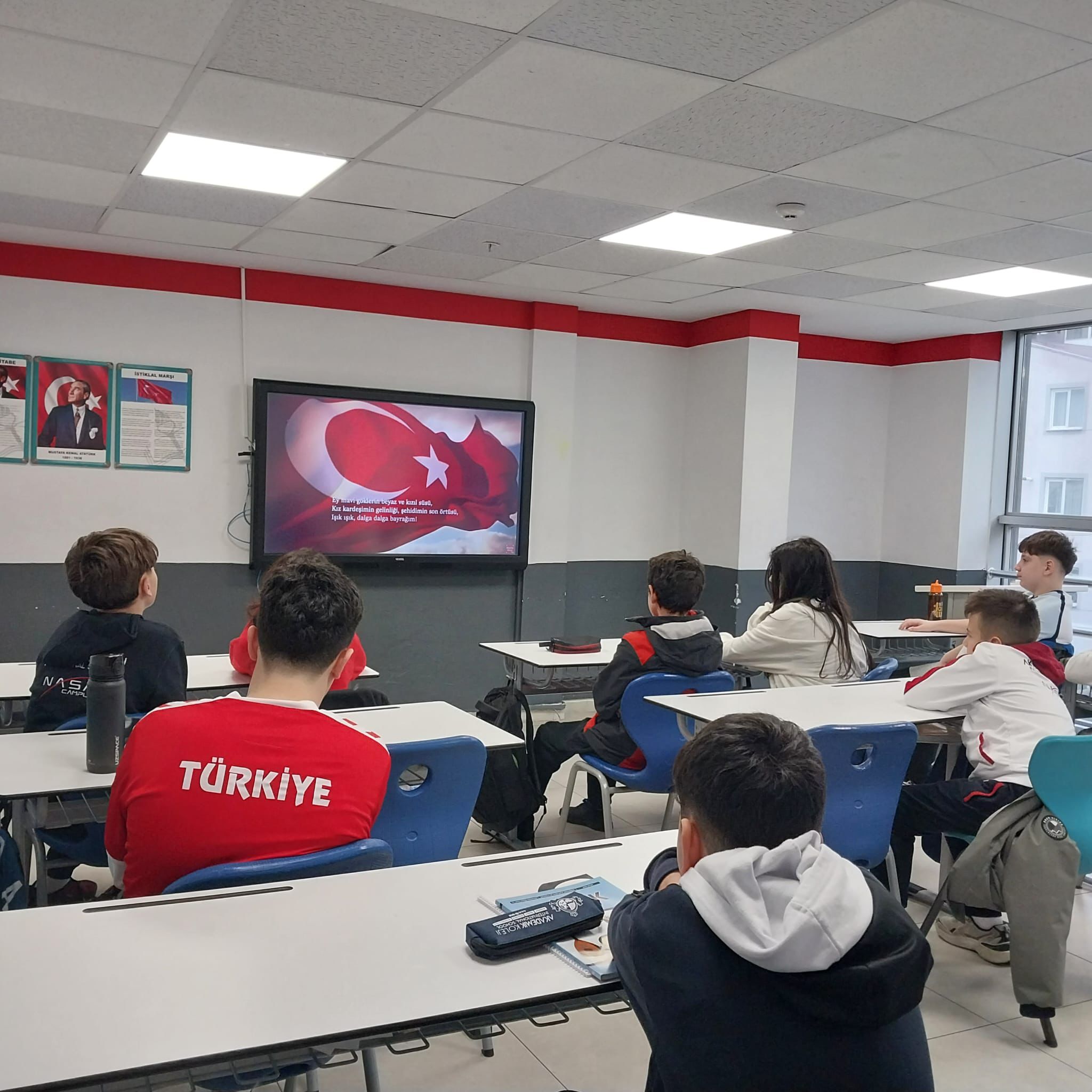 İlk Ders: Bayrak Sevgisi ve Değerler
