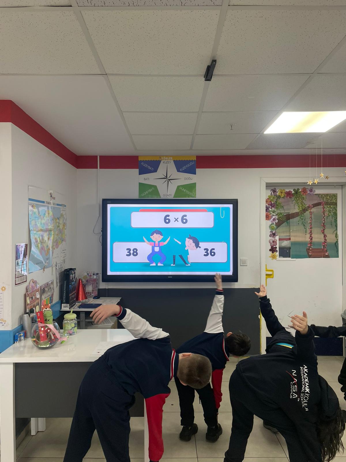 2/A Sınıfında Teknoloji ve Hareket Odaklı Matematik Dersi