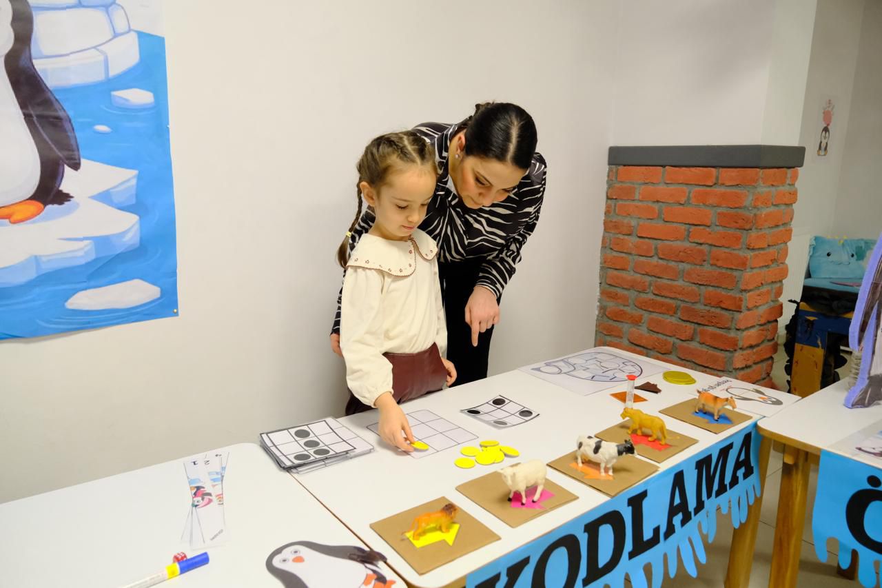 Akademik Koleji Anaokulunda Portfolyo Sunumu Heyecanı