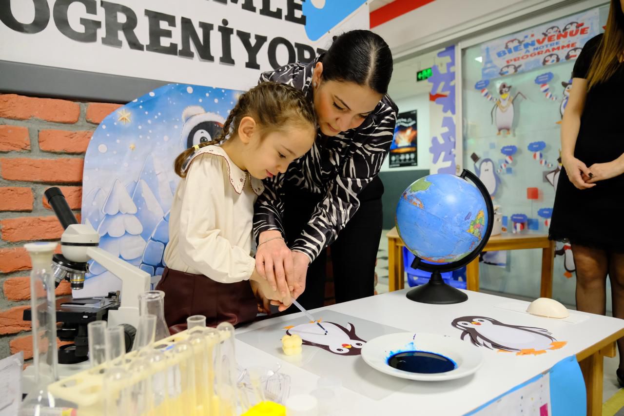 Akademik Koleji Anaokulunda Portfolyo Sunumu Heyecanı