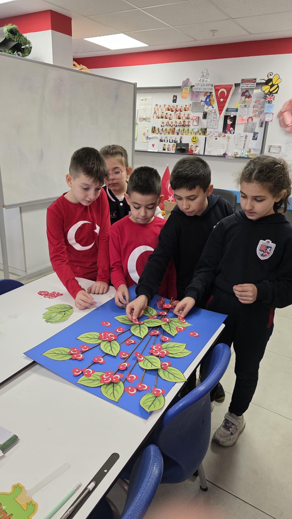 İlk Ders: Bayrak Sevgisi ve Değerler