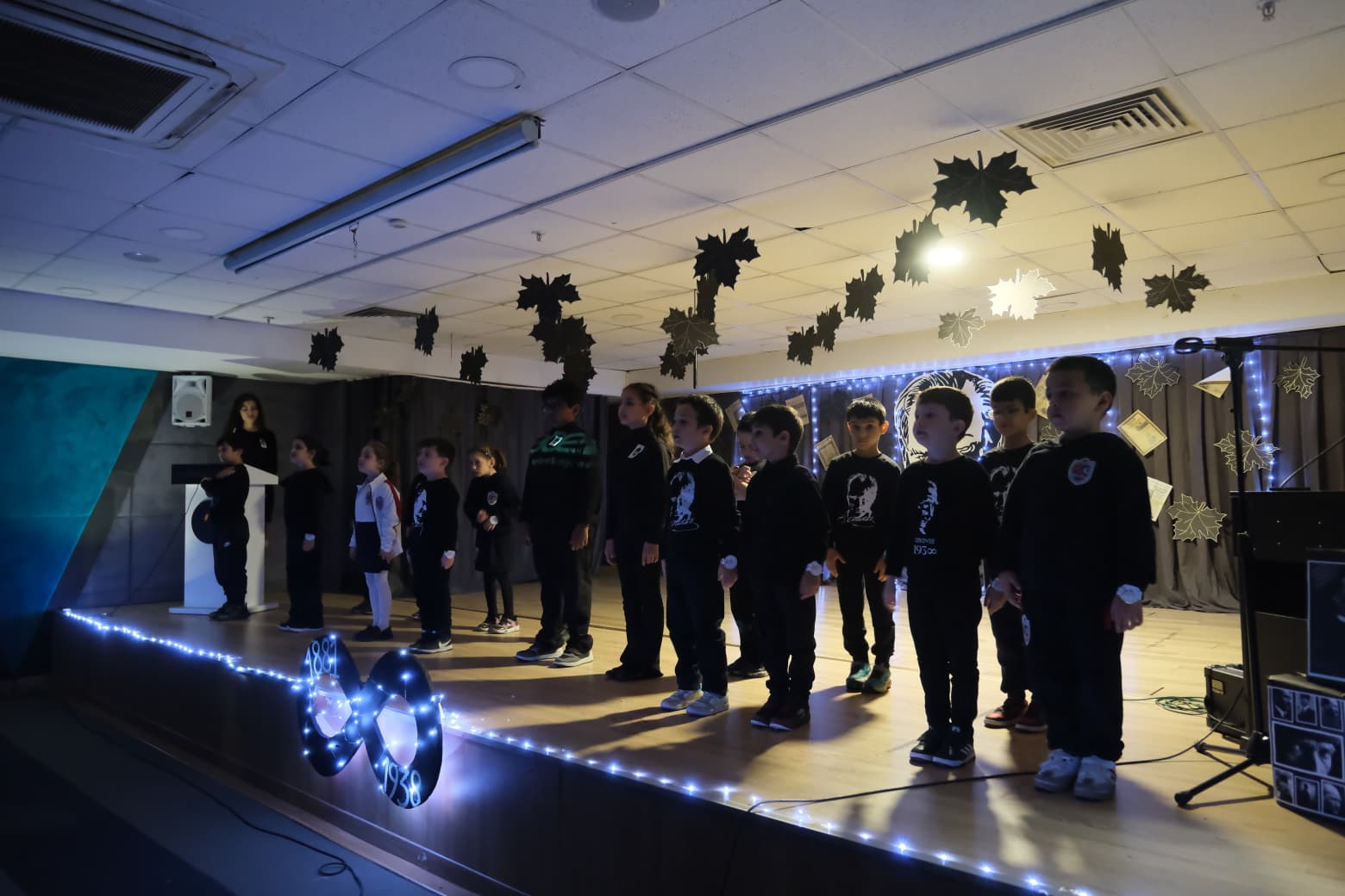 İlkokulda 10 Kasım: Şiir, Gösteri ve Özel Çalışmalar